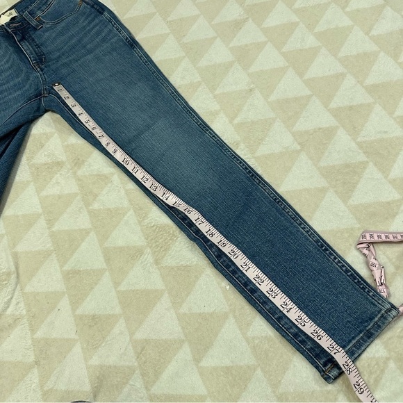 Madewell 10” high rise skinny jeans foregate wash knew rip edition - Picture 5 of 8